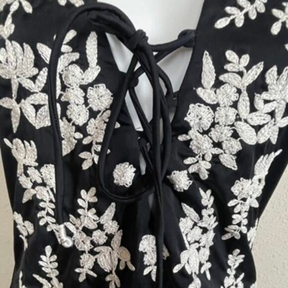 Amita Naithani Swim One Piece Halter Top Black Embroidered Size‎ M - Picture 4 of 9